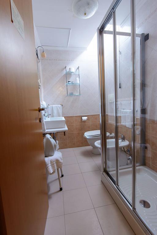Hotel Del Corso Sant'Antioco Bagian luar foto