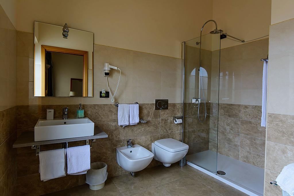Hotel Del Corso Sant'Antioco Bagian luar foto